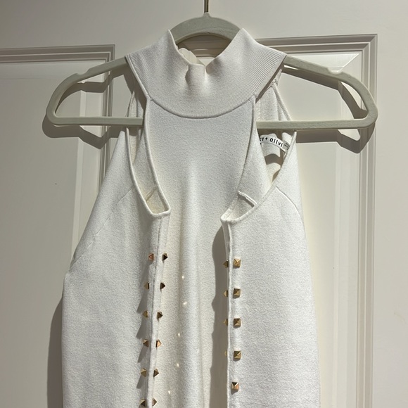 Worn once!! Alice and Olivia kahlo Studded cold shoulder midi dress - Picture 2 of 5